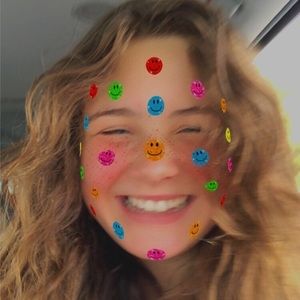 Meet your Posher, Layla